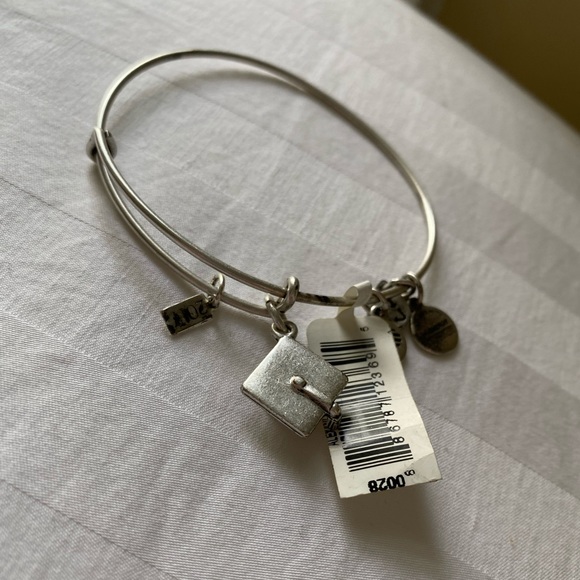 NWT Alex and Ani Silver Graduation Cap Bracelet 🎓 - Picture 4 of 9